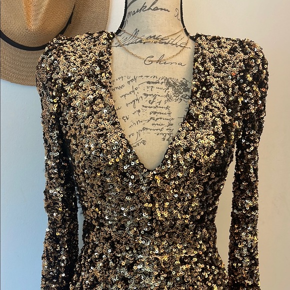 Lulus | Brand New You Gold Sequin Bodycon Mini Dress Size XS Homecoming Dress - Picture 3 of 12